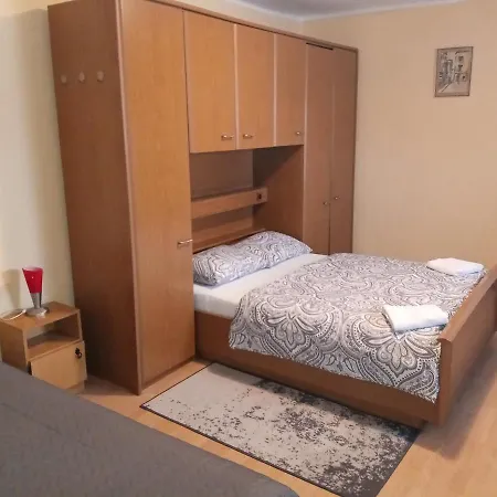 Vendektanya Vendeghaz 3* Тапольца