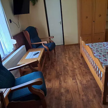 Vendektanya Vendeghaz 3* Тапольца